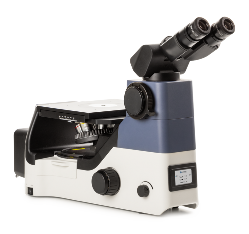 Microscopio Invertido Binocular para Ciencia de Materiales Achios-X Modelo AI.1058-PLMi cabezal basculante Ergo de 5° a 35°. Incluye oculares SWF 10x/22 mm, Plan PLi 5/10/10x y Plan Apo PL-AMi 50x. Objetivos IOS de campo claro y campo oscuro