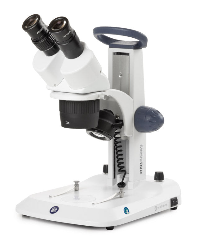 Estereomicroscopio binocular StereoBlue con objetivo giratorio de 2x/4x (aumentos de 20x/40x), soporte ergonómico e iluminación LED incidental y transmitida SB.1402
